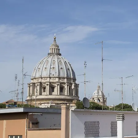 Guest house Leonardo Da Vinci 4*